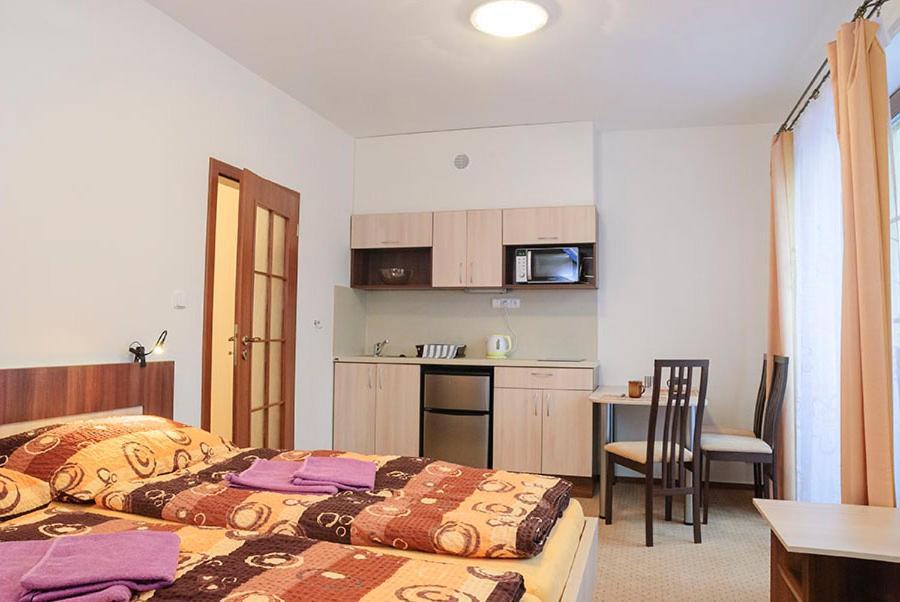 Apartmany Rezac ロキトニツェ・ナト・イゼロウ エクステリア 写真