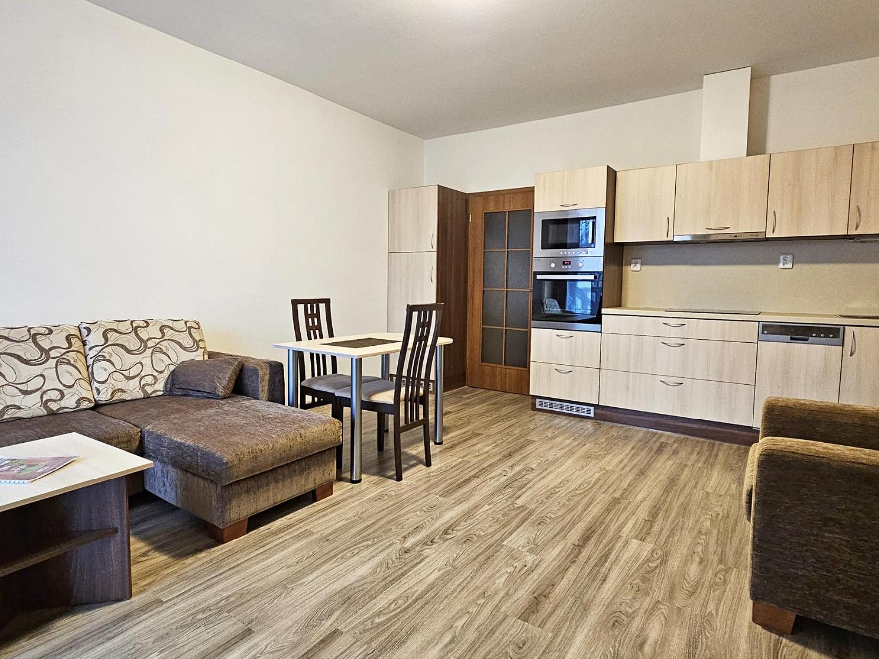 Apartmany Rezac ロキトニツェ・ナト・イゼロウ エクステリア 写真