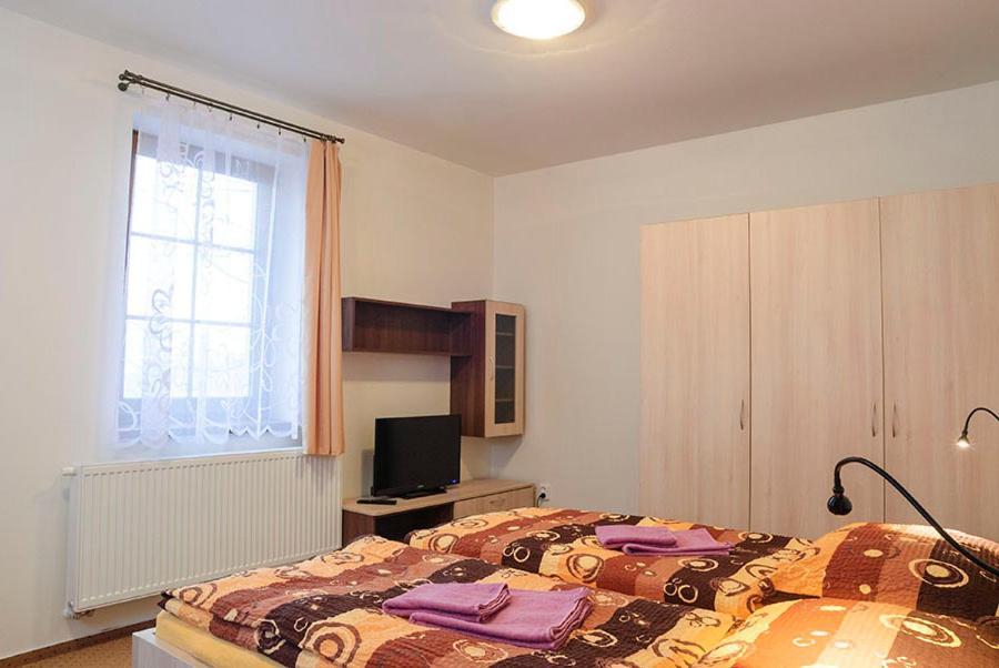 Apartmany Rezac ロキトニツェ・ナト・イゼロウ エクステリア 写真